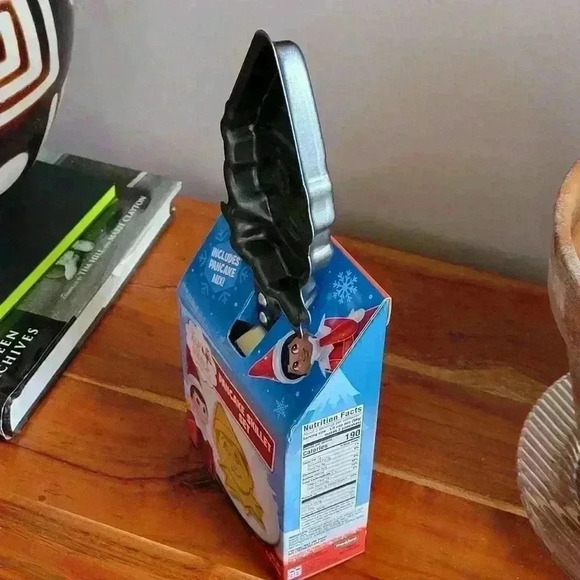 Elf On The Shelf Skillet Set with Pancake Mix Christmas Breakfast By 05/2021 - Picture 8 of 8